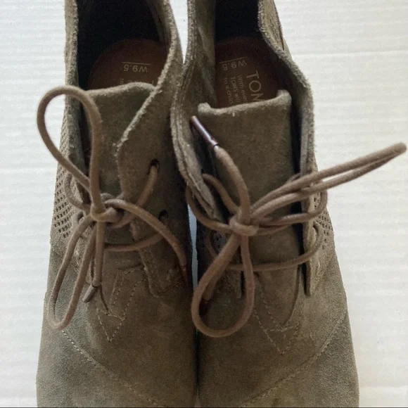 Toms Lace Up Wedge Booties Green/Gray 9.5 - Picture 9 of 10